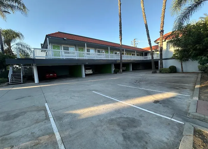 Garden Inn San Gabriel