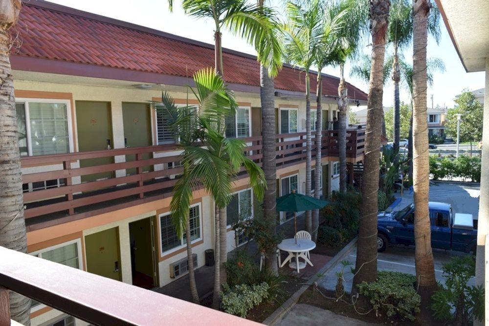 Garden Hotel